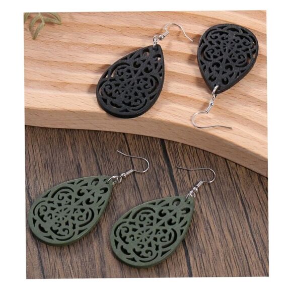 Women's Four Sets Earrings Wood Tear Drop NWOT Never Worn - Picture 3 of 10